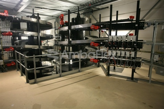 All-purpose spiral conveyor for medium to large products